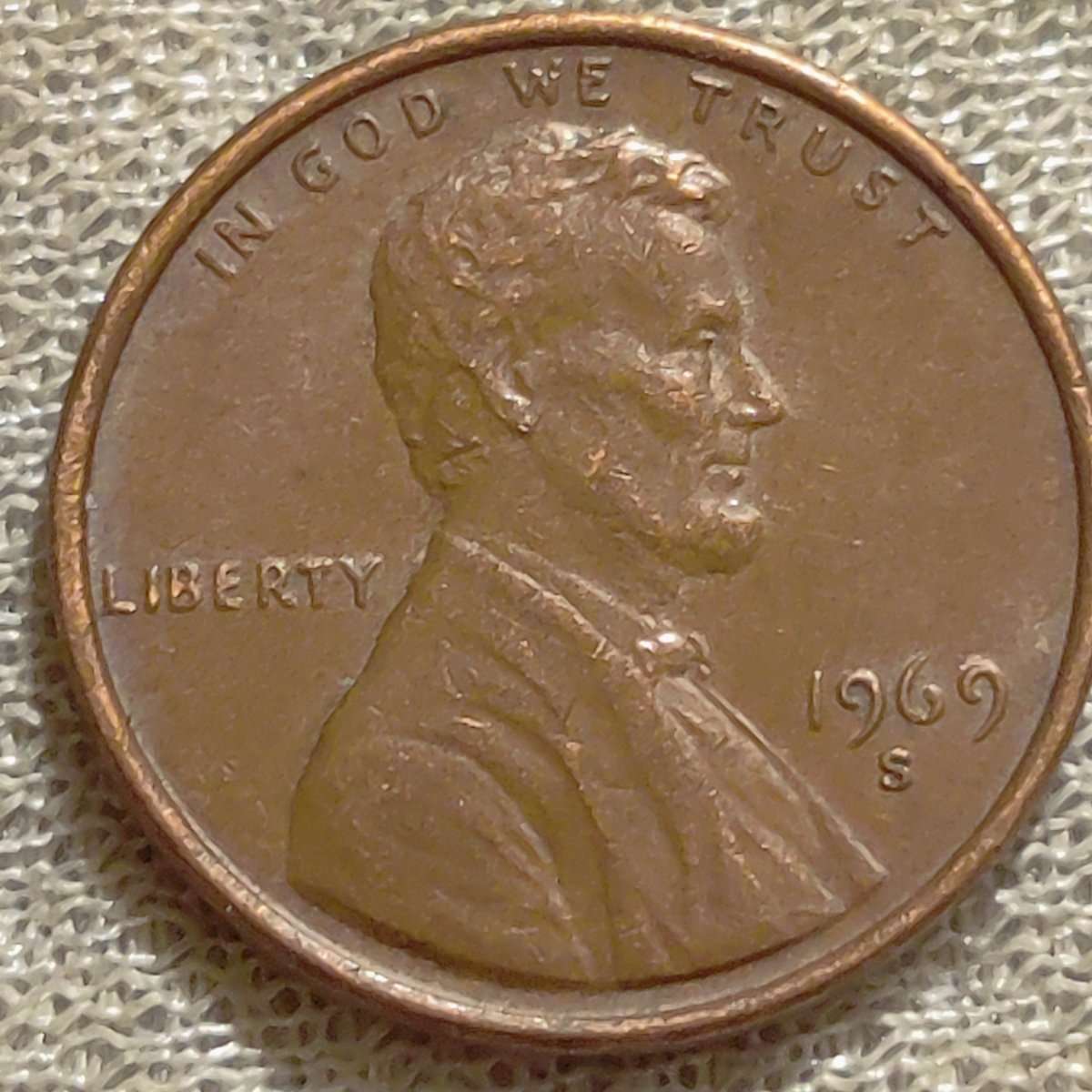 I'm-Seeing-Doubling-In-This-1969-S-Lincoln-Penny-But-Not-Sure-If-It's-MD?